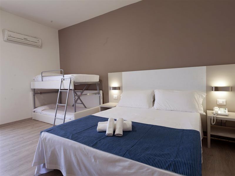 סקליאה Hotel Santa Caterina Village Club מראה חיצוני תמונה