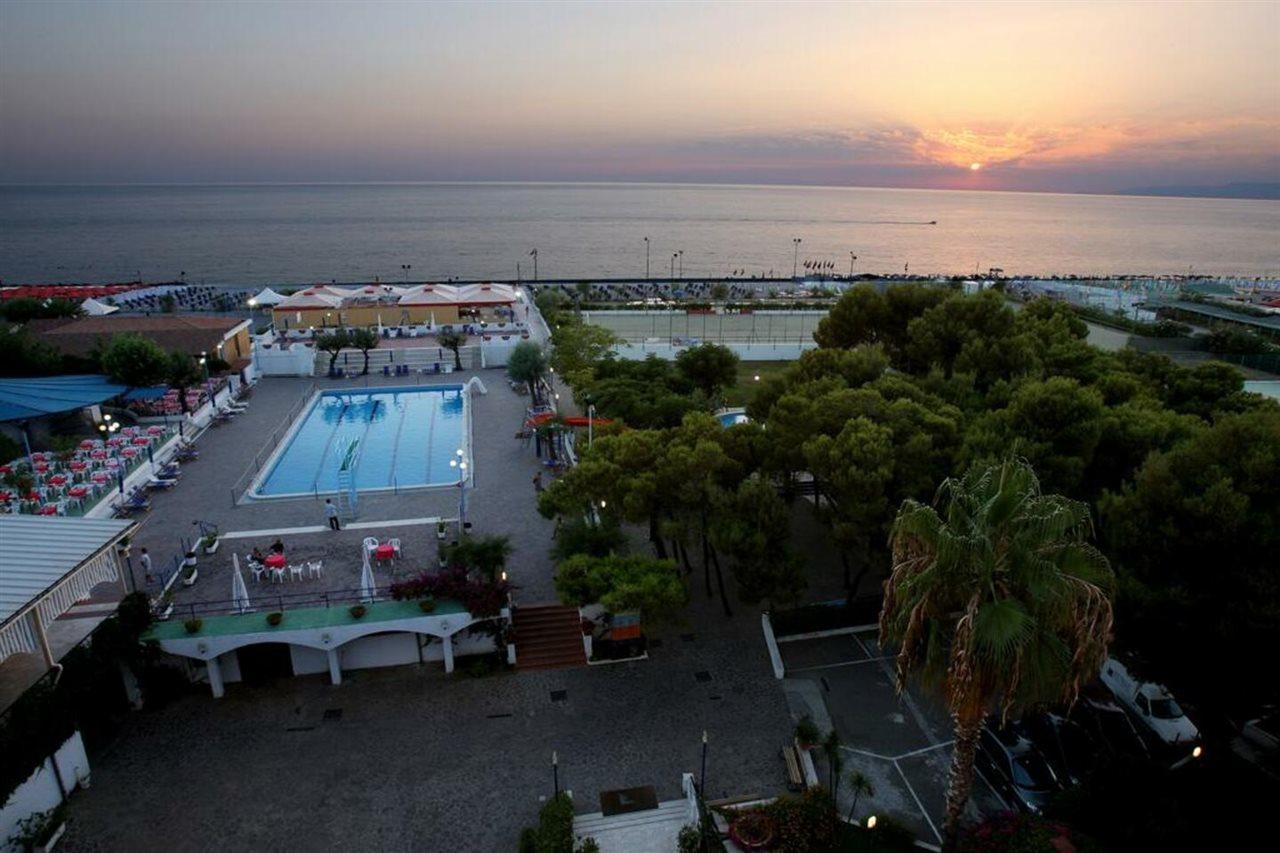 סקליאה Hotel Santa Caterina Village Club מראה חיצוני תמונה